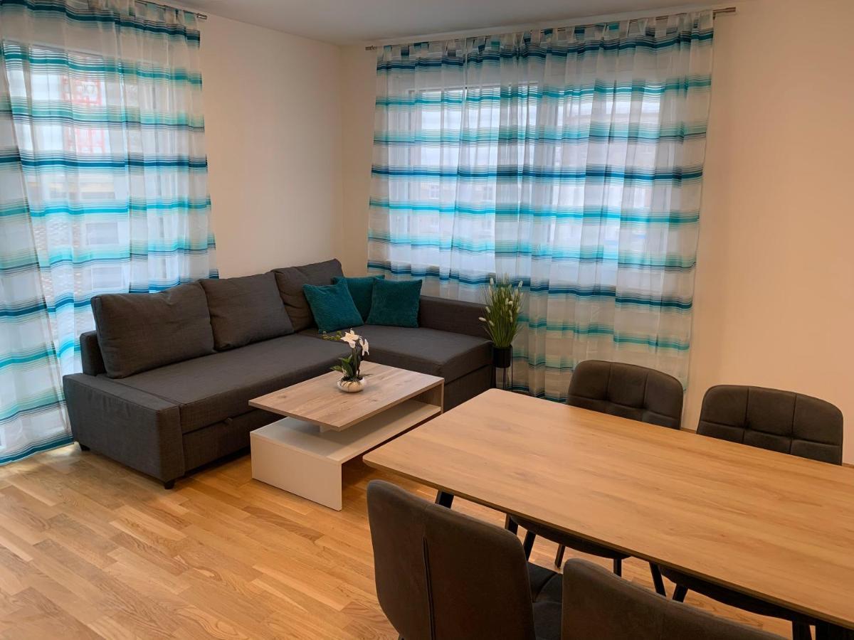 Apartament Modern Airconditioned City Close To Vic *